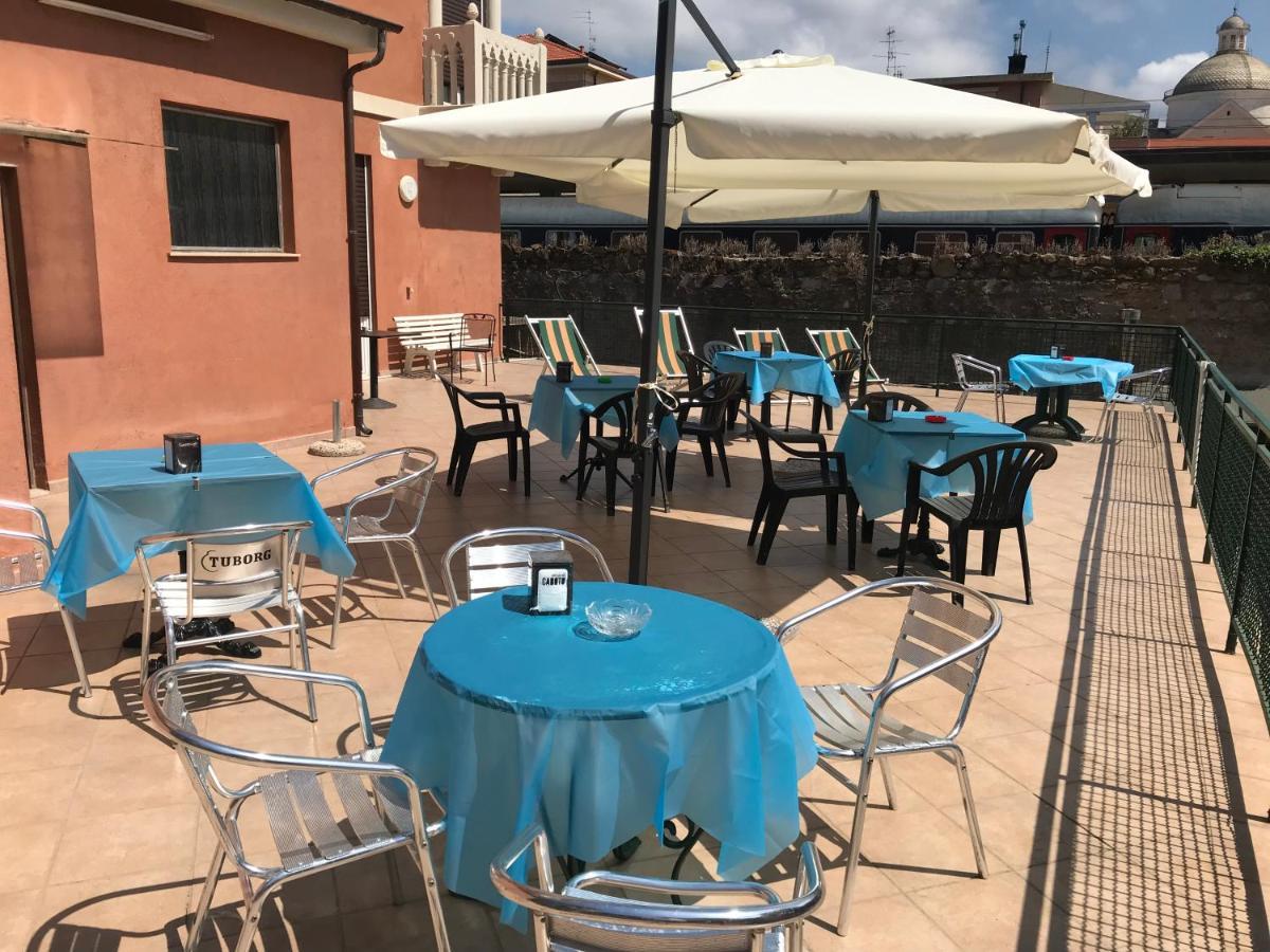 Hotel Doria Chiavari Exterior foto
