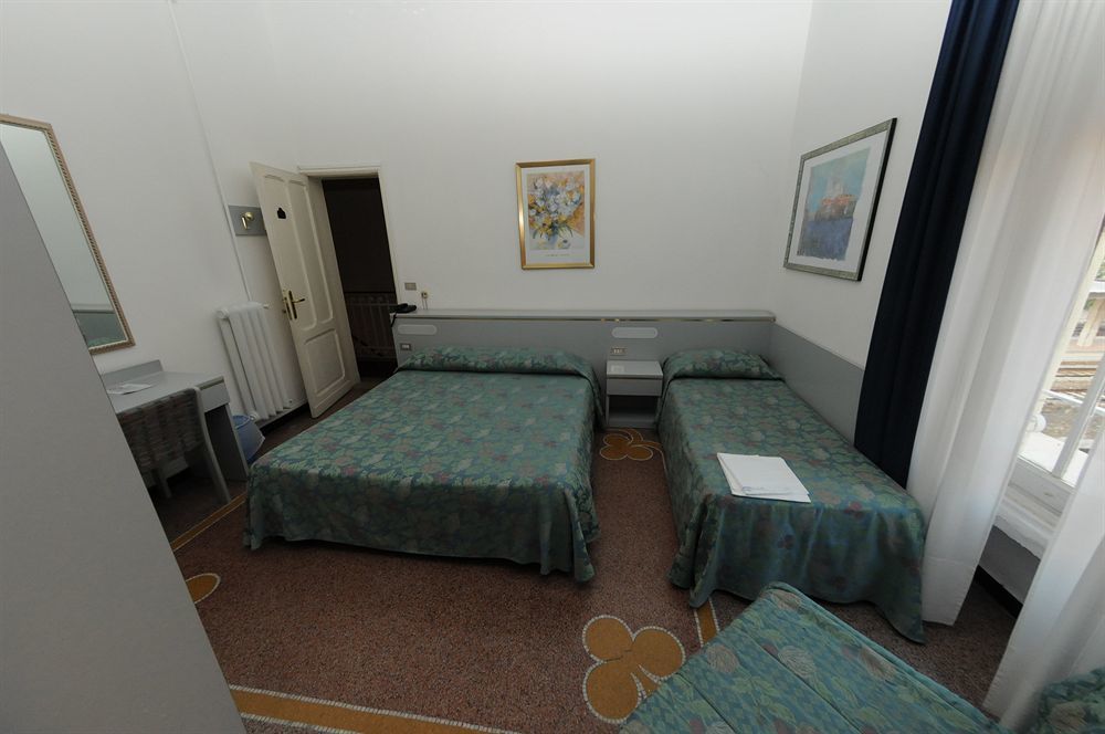 Hotel Doria Chiavari Exterior foto